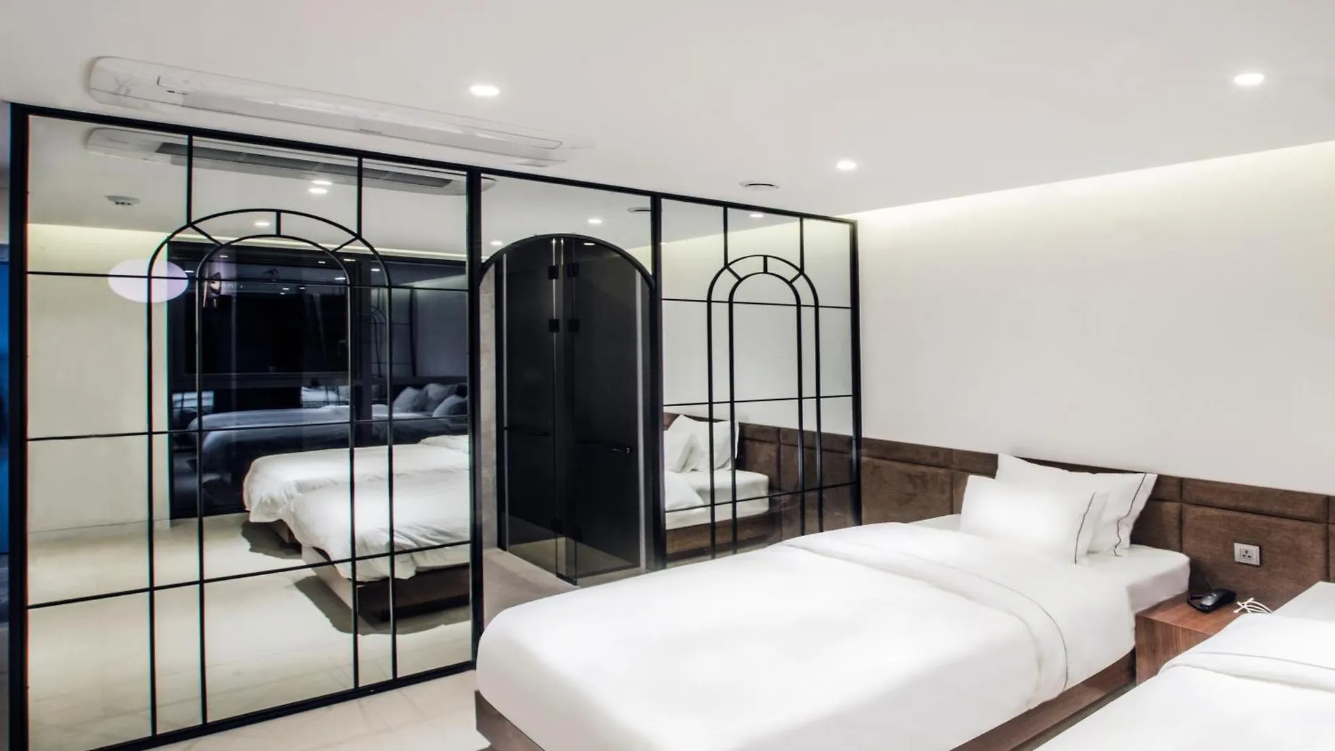 Hotel The Castle Jamsil#1 Seoul